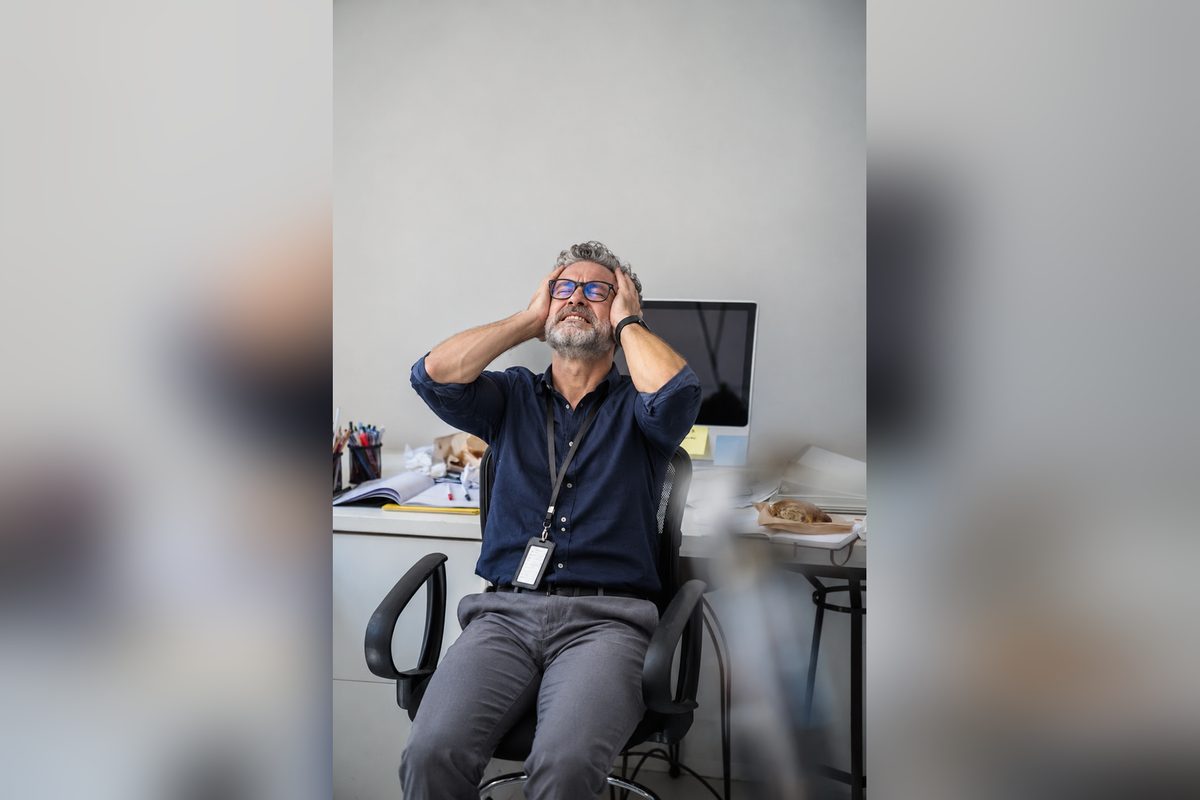 Top 5 Reasons Desk Workers Have Pain — And Products That Fix Each One