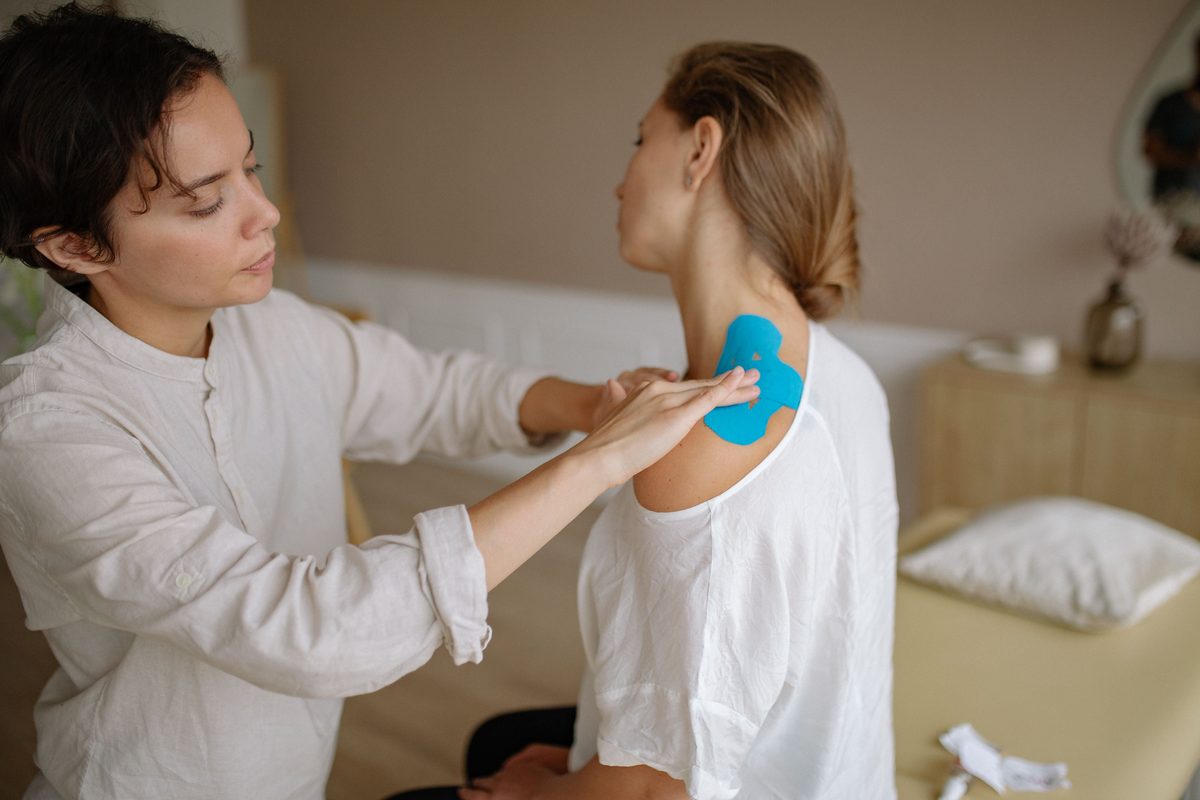 Shoulder Pain From a Computer Mouse: 3 Causes & Fixes (2026)