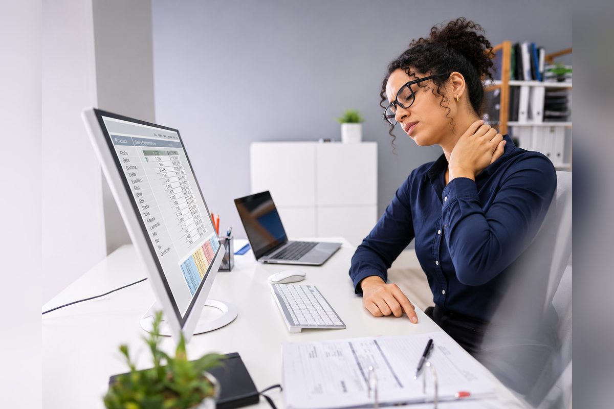 Top 5 Reasons Desk Workers Have Neck Pain (2026)